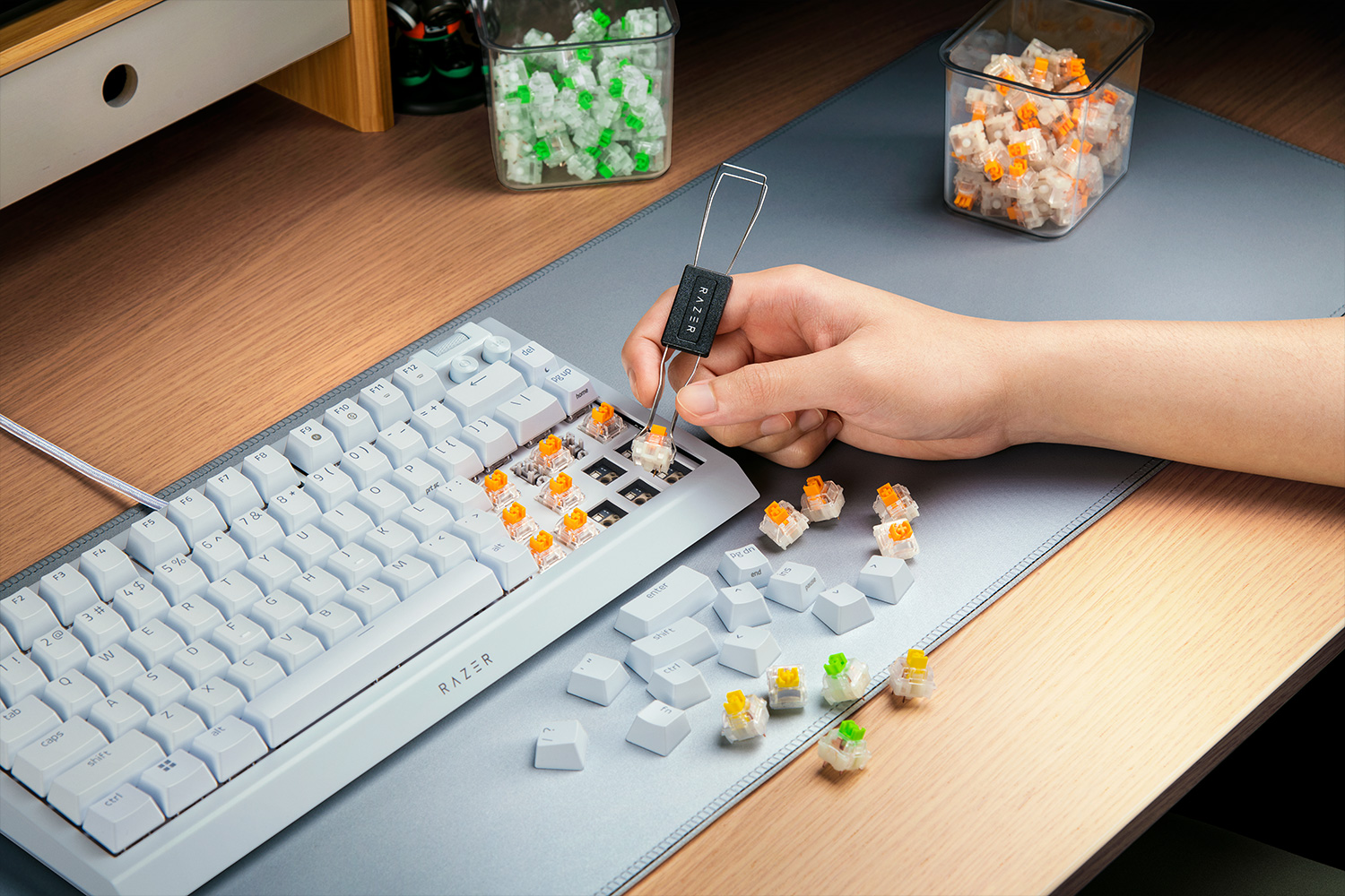 Replacing mechanical switches on the white Razer BlackWidow V4 75 percent keyboard