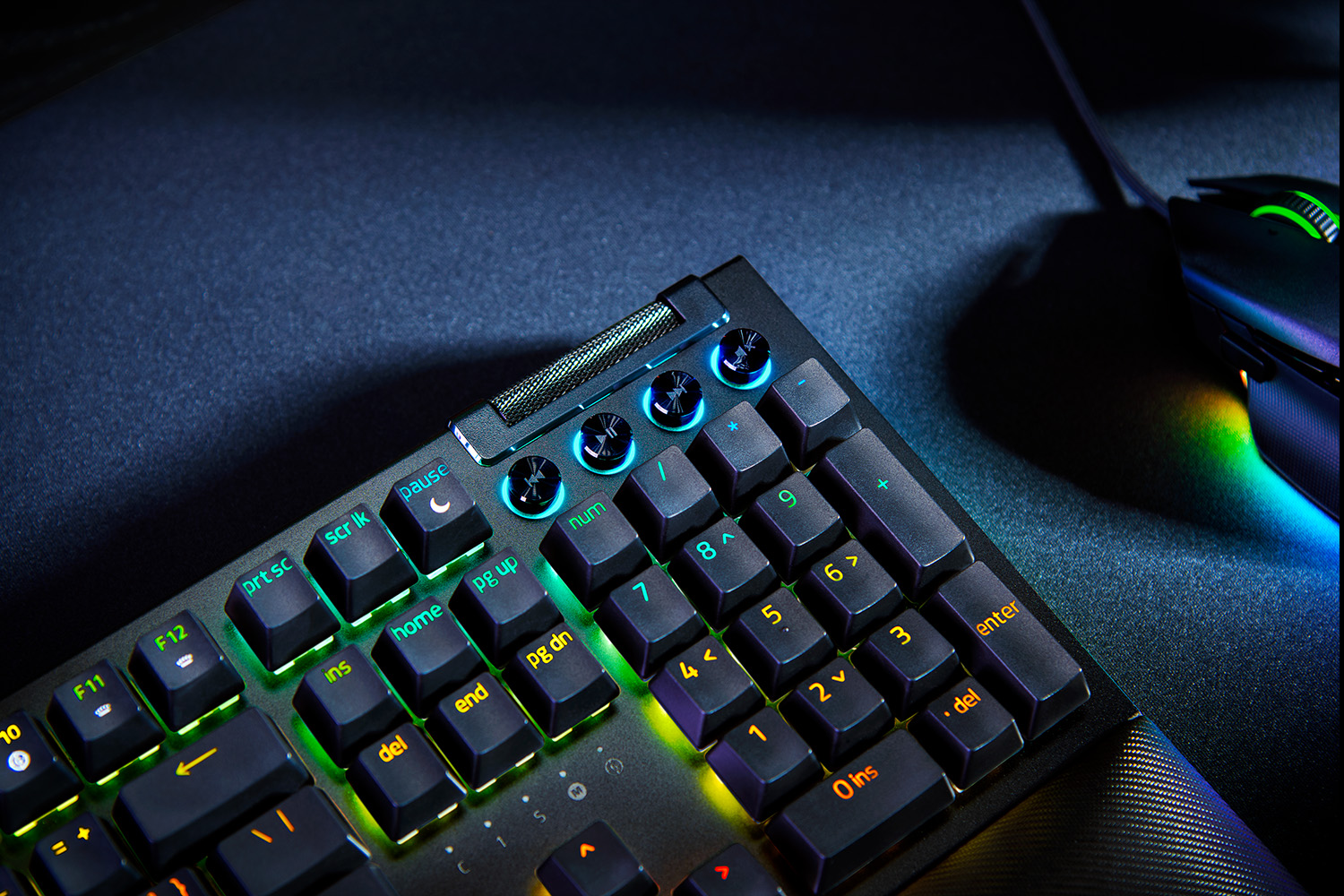 Razer BlackWidow V4, цвет: Зелёный — фото 6