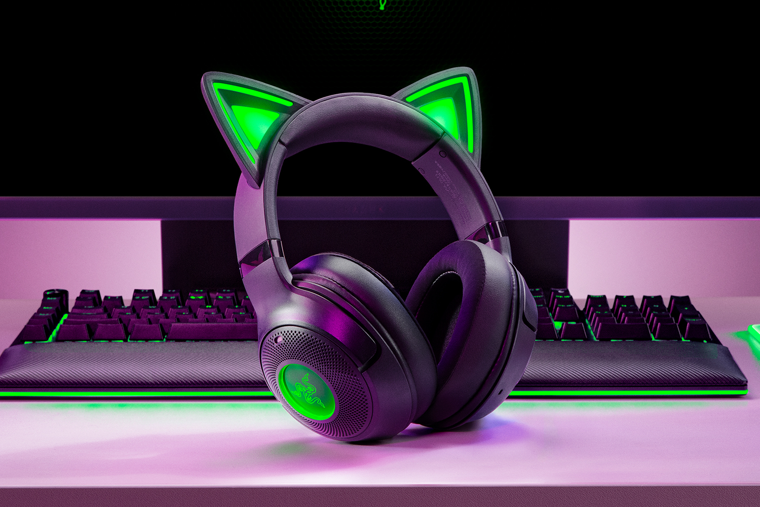 Razer Chroma RGB Razer Kraken Kitty V2 BT Black