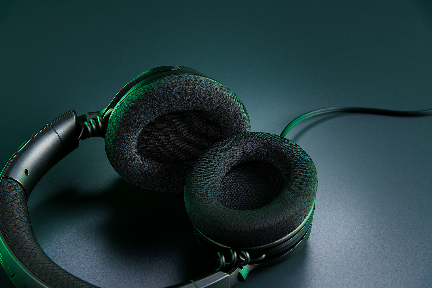 Razer Kraken V4 X, цвет: Чёрный — фото 3