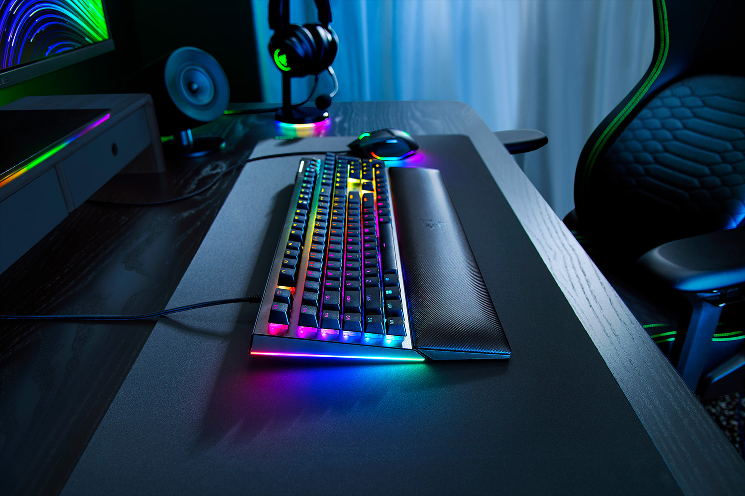Razer BlackWidow V4, цвет: Зелёный — фото 4