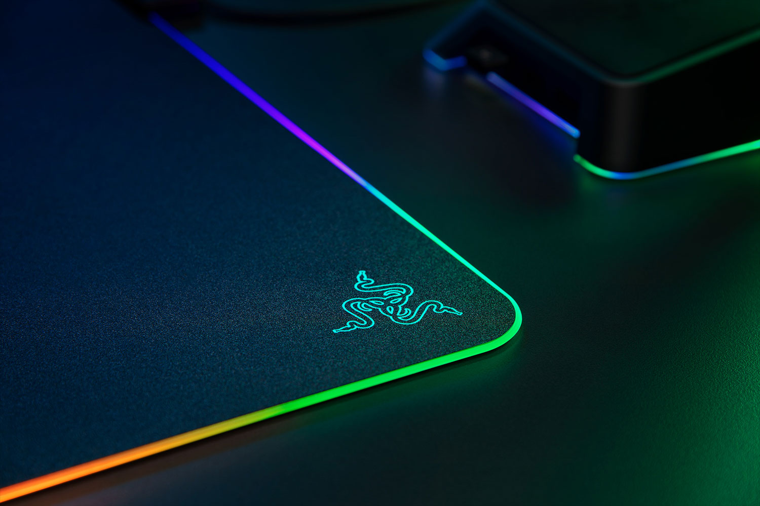 Razer Firefly V2 — фото 7
